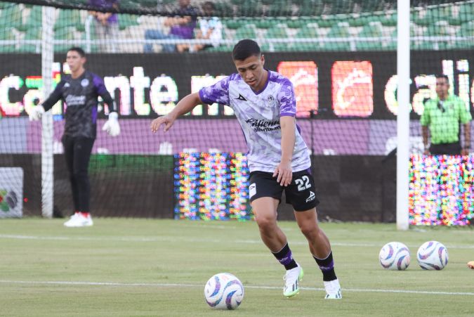 Mazatlán, Sinaloa, 22 de agosto de 2023. Andrés Montaño, durante el partido de la jornada 5 del torneo Apertura 2023 de la Liga BBVA MX, entre el Mazatlán FC y el Club Puebla, celebrado en el estadio El Kraken. Foto: Imago7/ Eduardo Reséndiz