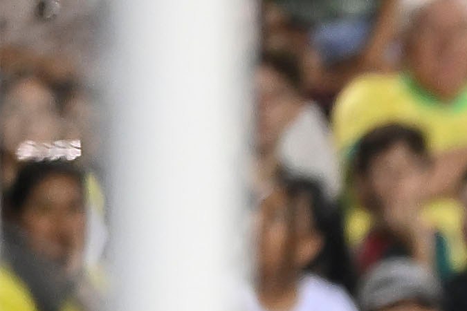 Alexis Vega, quien tuvo una buena actuación para México tras ingresar de cambio contra Brasil, manda un pase que fue rematado para el primer gol de su equipo. Foto: Imago7/ Etzel Espinosa