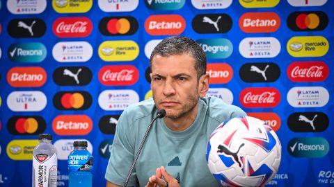 hoenix,Arizona, Estados Unidos, 29 de junio de 2024. Jaime Lozano, director técnico y Johan Vásquez, durante una conferencia de prensa de la Selección Nacional de México previo al partido de fase de grupos de la Copa América 2024 contra la Selección de Ecuador, celebrada en el estadio State Farm. Foto: Imago7/ Etzel Espinosa