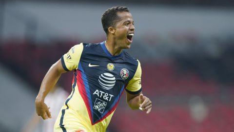 Ciudad de México, 19 de septiembre de 2020. Giovani Dos Santos en festejo, durante el juego a puerta cerrada de la jornada 11 del Torneo Guard1anes 2020 de la Liga BBVA MX, entre Aguilas del América y Chivas Rayadas del Guadalajara, celebrado en el estadio Azteca. Foto: Imago7/