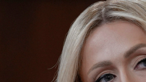 Paris Hilton, heredera del imperio Hilton, estuvo el miércoles 26 de junio en el Capitolio hablando sobre su experiencia de abuso cuando era niña.