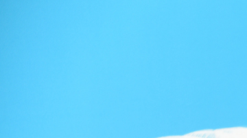 Adamari López con Paciente en Nicklaus Children's Hospital