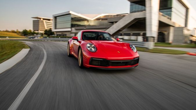 Porsche dona casi un millón de euros tras las 24 Horas de Le Mans