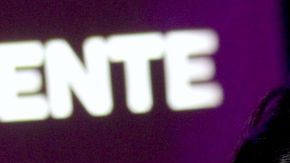 Sandra Echeverría y Leonardo de Lozzane retomaron su relación | Foto: Mezcalent