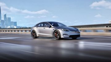 Revisión Masiva de Tesla: ¿Por qué están afectados más de 100.000 autos?