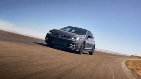 Volkswagen Golf GTI rendimiento deportivo en cada detalle