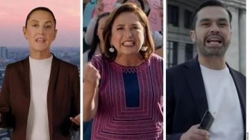 Candidatos presidenciales de México emiten su voto tras formarse en largas filas en las casillas