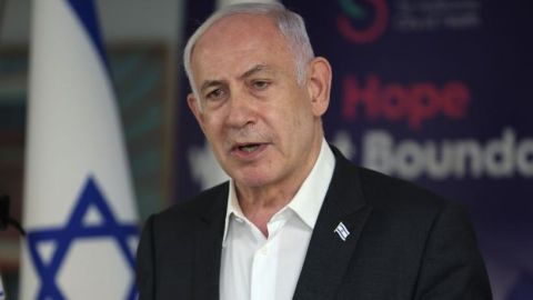 Benjamin Netanyahu enfrenta problemas al interior de su gobierno.