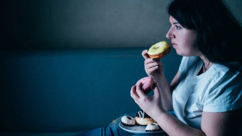 La comida chatarra alimenta tu ansiedad: por qué