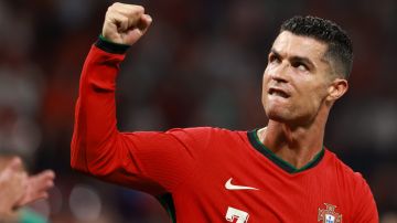 Leipzig (Germany), 18/06/2024.- Cristiano Ronaldo of Portugal celebrates winning the UEFA EURO 2024 group F match between Portugal and Czech Republic, in Leipzig, Germany, 18 June 2024. (República Checa, Alemania) EFE/EPA/CLEMENS BILAN