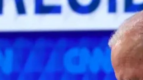 El presidente Joe Biden titubeó y fue confuso en algunas de sus respuestas.