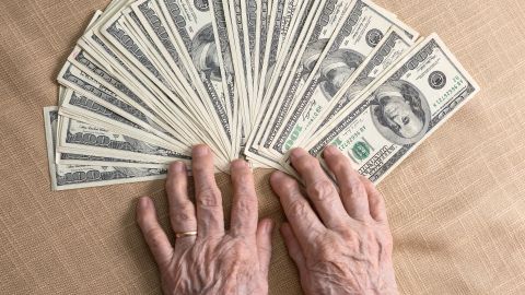 Ganadora de millón de dólares en lotería