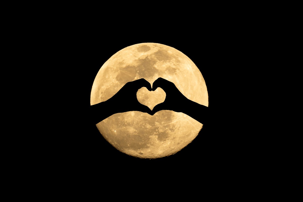 Rituales para atraer el amor en la Luna llena de Fresa - La Opinión