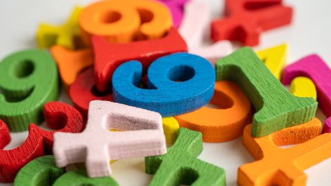 La numerología se asocia con la vibración de los colores.
