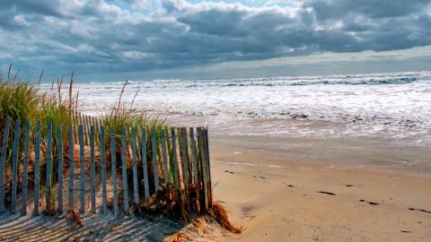 Advirtió a los niños sobre una tormenta en la playa y murió por el impacto de un rayo en Nueva Jersey