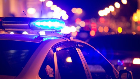 Mató a puñaladas a un hombre e hirió gravemente a su esposa durante un intento de robo en Nebraska