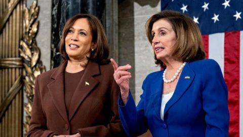 "Tengo plena confianza en que Kamala Harris nos llevará a la victoria en noviembre", dijo la expresidenta de la Cámara de Representantes, la demócrata Nancy Pelosi.