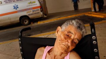 "Están dejando morir a nuestra gente": la grave crisis del sistema de salud de Puerto Rico (que alguna vez transformó la vida de la población de la isla)