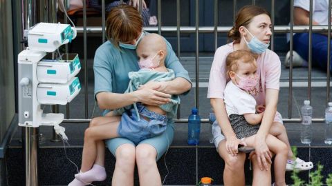 Un hospital infantil entre los lugares atacados por bombas rusas en Ucrania que dejan al menos 30 muertos