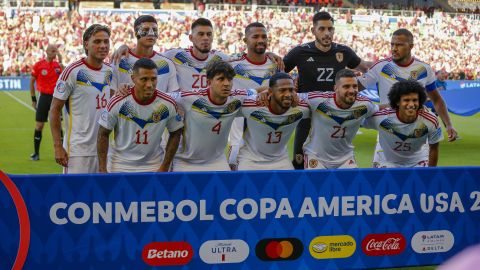 Austin (United States), 30/06/2024.- Team Venezuela lines up prior to the first half of the CONMEBOL Copa America 2024 group B match between Jamaica and Venezuela in Austin, Texas, USA, 30 June 2024. EFE/EPA/ADAM DAVIS