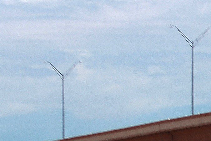 Texas comenzó a retirar la alambrada con cuchillas que lesionó a miles de inmigrantes.