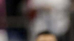 Los jugadores colombianos Kevin Castaño y Yerry Mina reaccionan eufóricos al finalizar la súper intensa semifinal de la Copa América contra Uruguay en Charlotte.