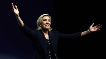 La extrema derecha de Marine Le Pen queda "a las puertas del poder" luego de su triunfo en la primera vuelta de las parlamentarias en Francia