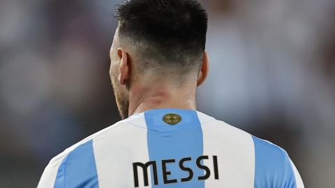 East Rutherford (United States), 10/07/2024.- Abrasions on the back of Lionel Messi of Argentina neck after a play against Canada during the CONMEBOL Copa America 2024 Semi-finals match between Argentina and Canada, in East Rutherford, New Jersey, USA, 09 July 2024. EFE/EPA/CJ GUNTHER