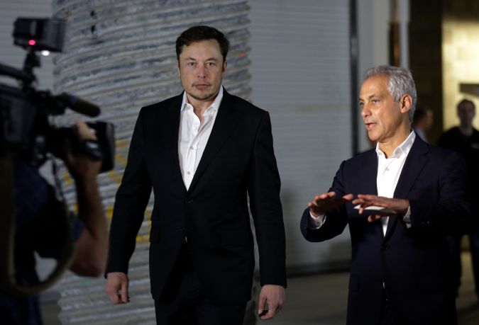 AMLO dice que "no es serio" el anuncio Elon Musk sobre pausar la planta de Tesla en México