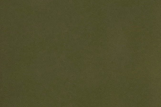 La suiza Nina Christen, en el centro, posando en lo más alto del podio de la prueba de tiro deportivo de Tokio 2020 donde ganó la medalla de oro.