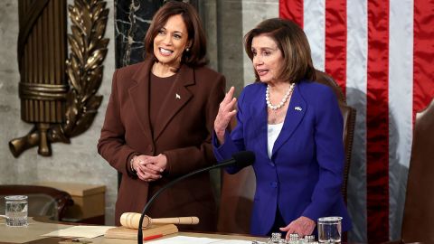 Nancy Pelosi respalda a Kamala Harris como candidata a la presidencia