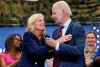 Jill Biden envía unos corazones en señal de apoyo al presidente tras anunciar su salida