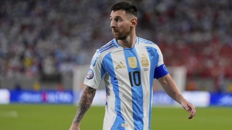 Argentina's Lionel Messi walks to take a corner kick during a Copa America Group A soccer match against Chile in East Rutherford, N.J., Tuesday, June 25, 2024. (AP Photo/Julia Nikhinson)