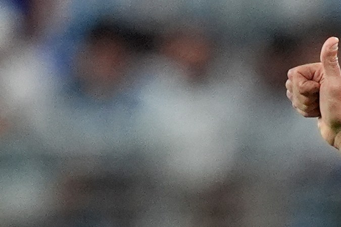 El entrenador argentino Lionel Scaloni dando indicaciones durante el encuentro de la fase de grupos de la Copa América 2024 en el que se enfrentaron ante la selección chilena.