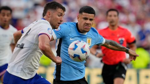 Maxi Araújo durante un momento del encuentro disputado el lunes entre las selecciones de Uruguay y Estados Unidos por la Copa América 2024.