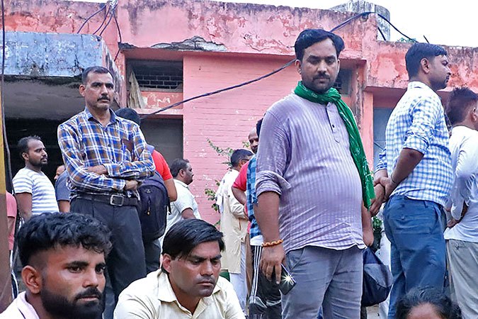 Más de 50 muertos deja una estampida en acto religioso en la India