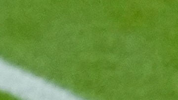 El momento del autogol de Mert Müldür en una jugada protagonizada por Cody Gakpo.