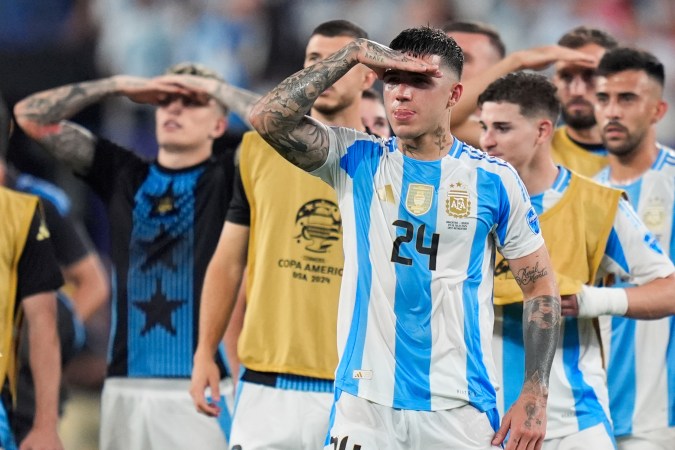El argentino Enzo Fernández es uno de los jugadores de la Albiceleste involucrado en el cántico racista en contra de los franceses que entonaron tras ganar la Copa América 2024.