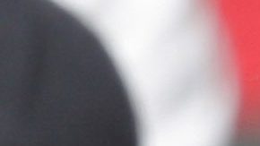 Kobe Bryant y su padre Joe observan un juego de béisbol de los Dodgers en el 2009.