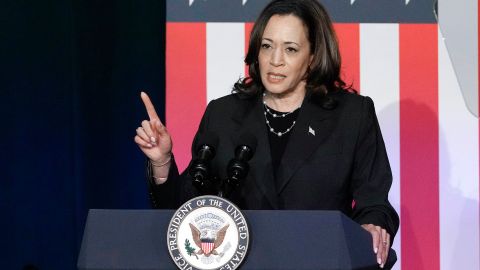 Kamala Harris arremete contra Trump y no hace mención de la polémica sobre Biden