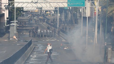 16 personas han muertos, entre ellas menores de edad, en las protestas en Venezuela.