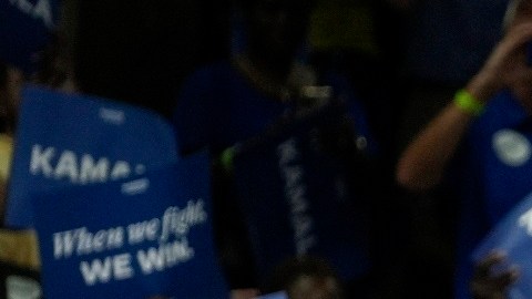 La vicepresidenta Harris está entusiasmando a los votantes latinos.