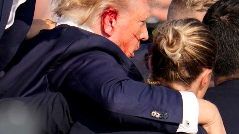 Donald Trump resultó herido en la oreja durante el atentado en Pensilvania el 13 de julio.