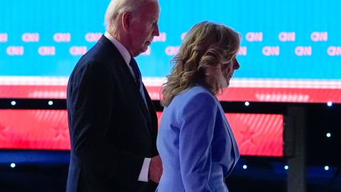 Comité de la Cámara ahora cita a asistentes de la Casa Blanca para indagar sobre salud de Biden