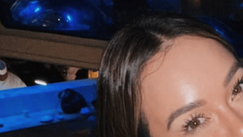 Chiquis y Emilio Sánchez se tomaron una foto juntos durante una cita romántica que tuvieron.