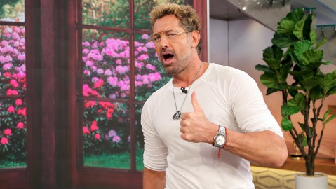 Gabriel Soto publica una tierna foto con sus hijas tras su ruptura