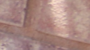 Jorge Constantino y José Cortez, dos jornaleros de Anaheim, a la espera de obtener un trabajo frente a la tienda Home Depot de Anaheim.