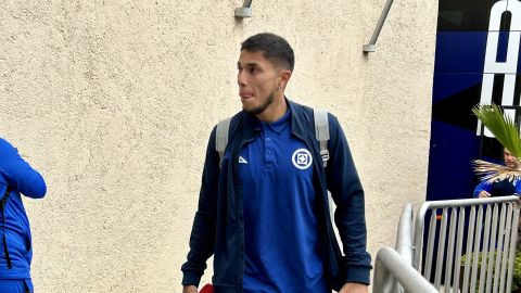 Pachuca, Hidalgo, 23 de agosto de 2023. Carlos Salcedo, durante el partido de la jornada 5 del torneo Apertura 2023 de la Liga BBVA MX, entre los Tuzos del Pachuca y la Máquina Celeste del Cruz Azul, celebrado en el estadio Hidalgo. Foto: Imago7/ Jesús Sánchez