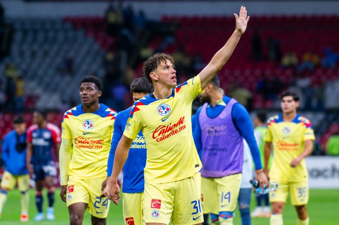 Ciudad de México, 9 de abril de 2024. Igor Lichnovsky, durante el partido de vuelta de los Cuartos de Final de la Champions Cup de la CONCACAF 2024, entre las Águilas del América y el New England Revolution, celebrado en el estadio Azteca. Foto: Imago7 / Diego Padilla