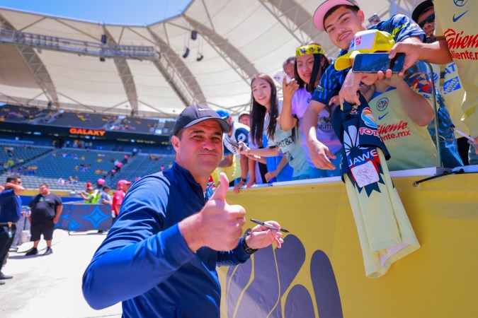 Carson, California, Estados Unidos, 30 de junio de 2024. André Jardiné, director técnico, durante el partido por la Supercopa 2024 de la Liga BBVA MX, entre las Águilas del América y los Tigres de la UANL, celebrado en el Dignity Health Sports Park. Foto: Imago7/ Eloisa Sánchez